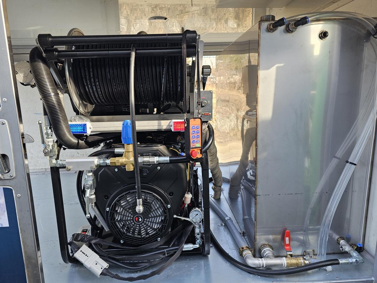 엔진고압세척기 250바50리터 40마력..고압세척기 350바22리터 판매