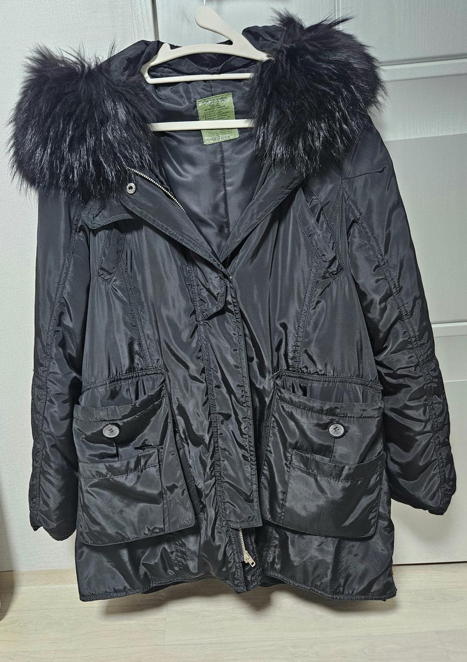 블랙 털 아우터 (사이즈 프리)