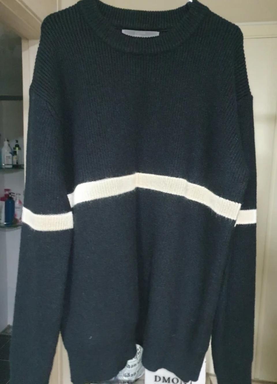 8세컨즈 남자니트