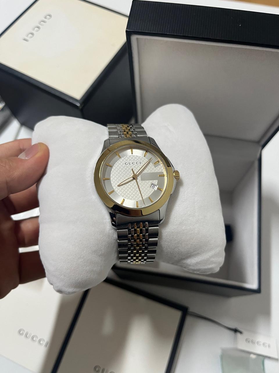 정품 풀박스 구찌 남성메탈시계 팝니다