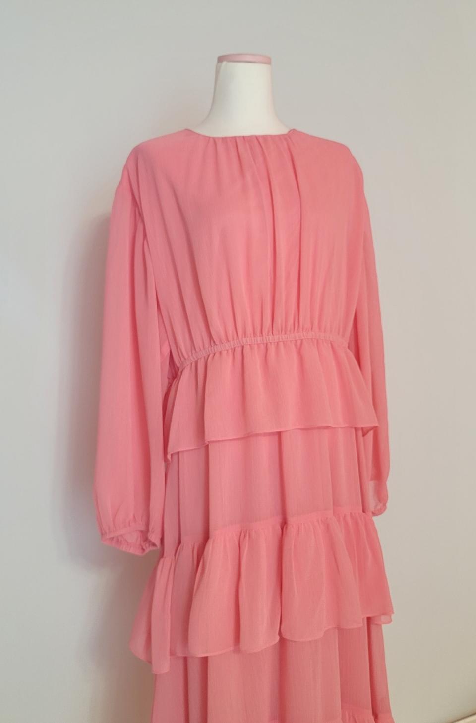 샹젤리제 핑크롱 원피스 팝니다