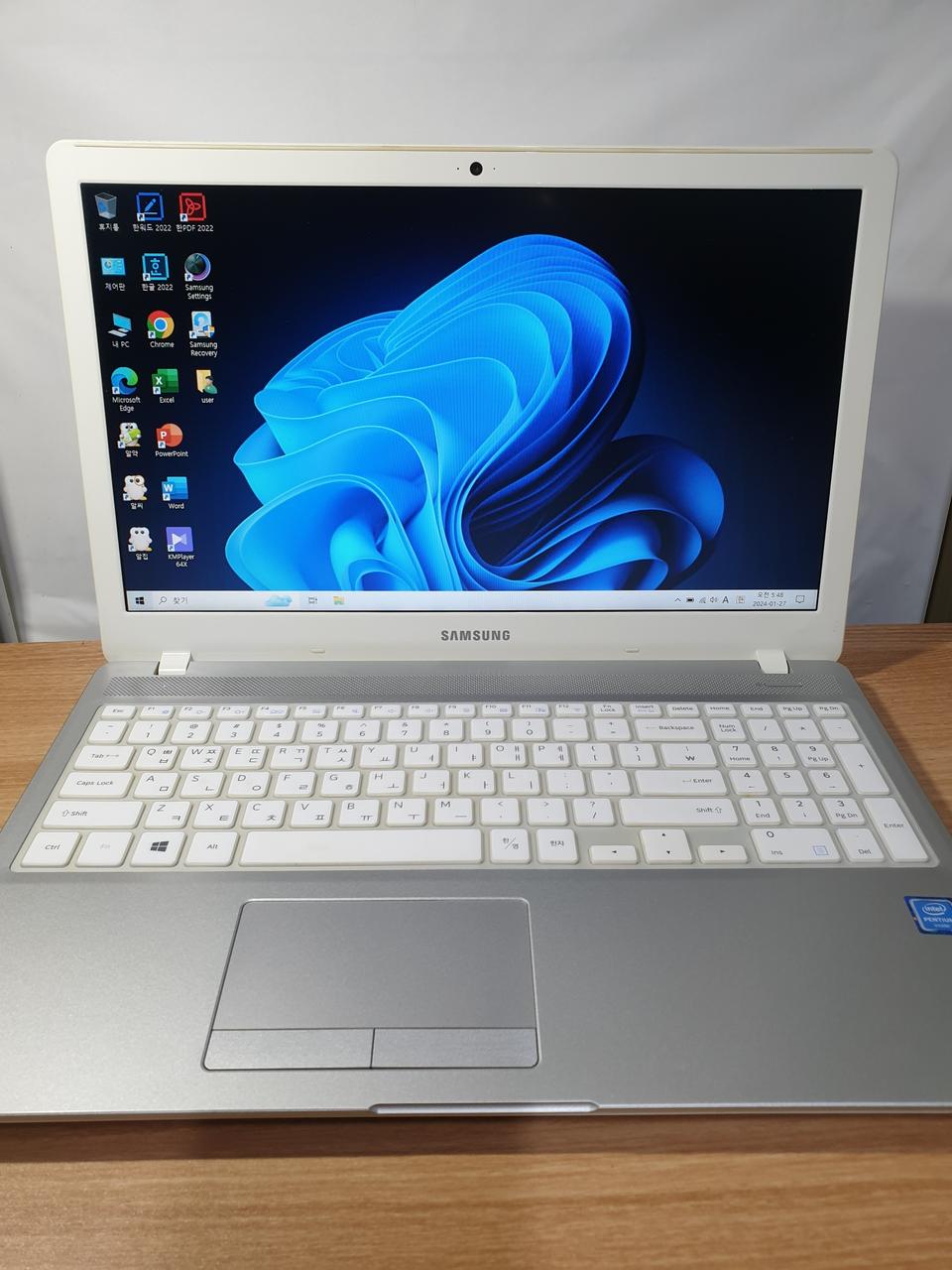 삼성노트북 NT500R5H