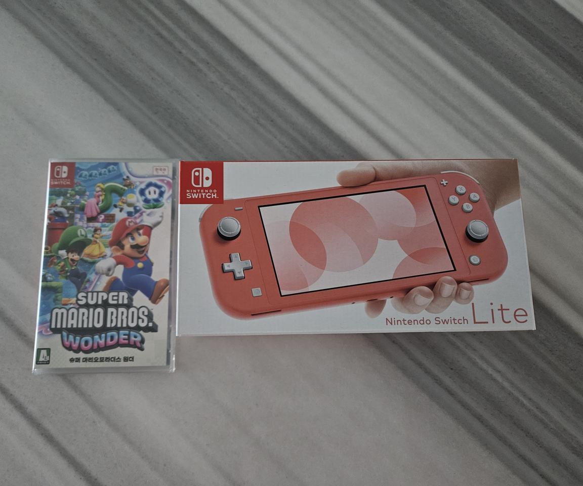 닌텐도 스위치 라이트 동숲 미개봉 + 슈퍼마리오 브라더스 원더 팝니다