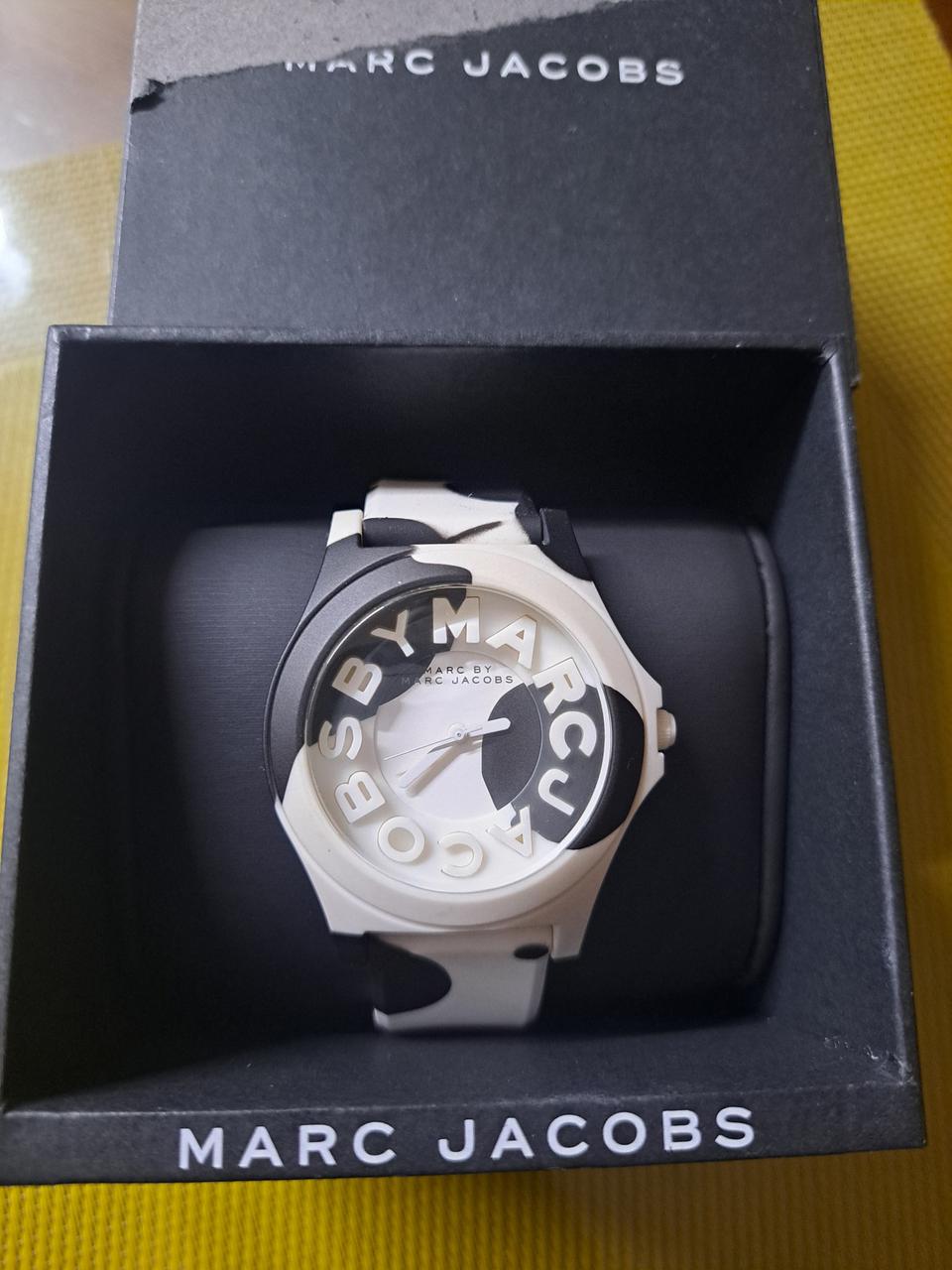 마크제이콥스  심플 스타일  여성시계