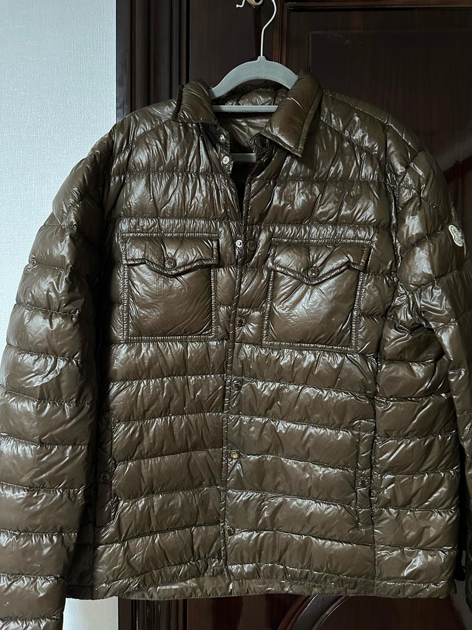 몽클레어 경량패딩