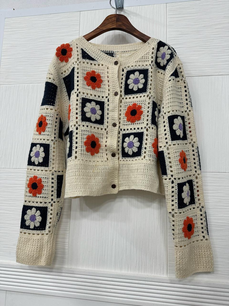꽃무늬크로쉐가다건 빈티지크롭니트가디건