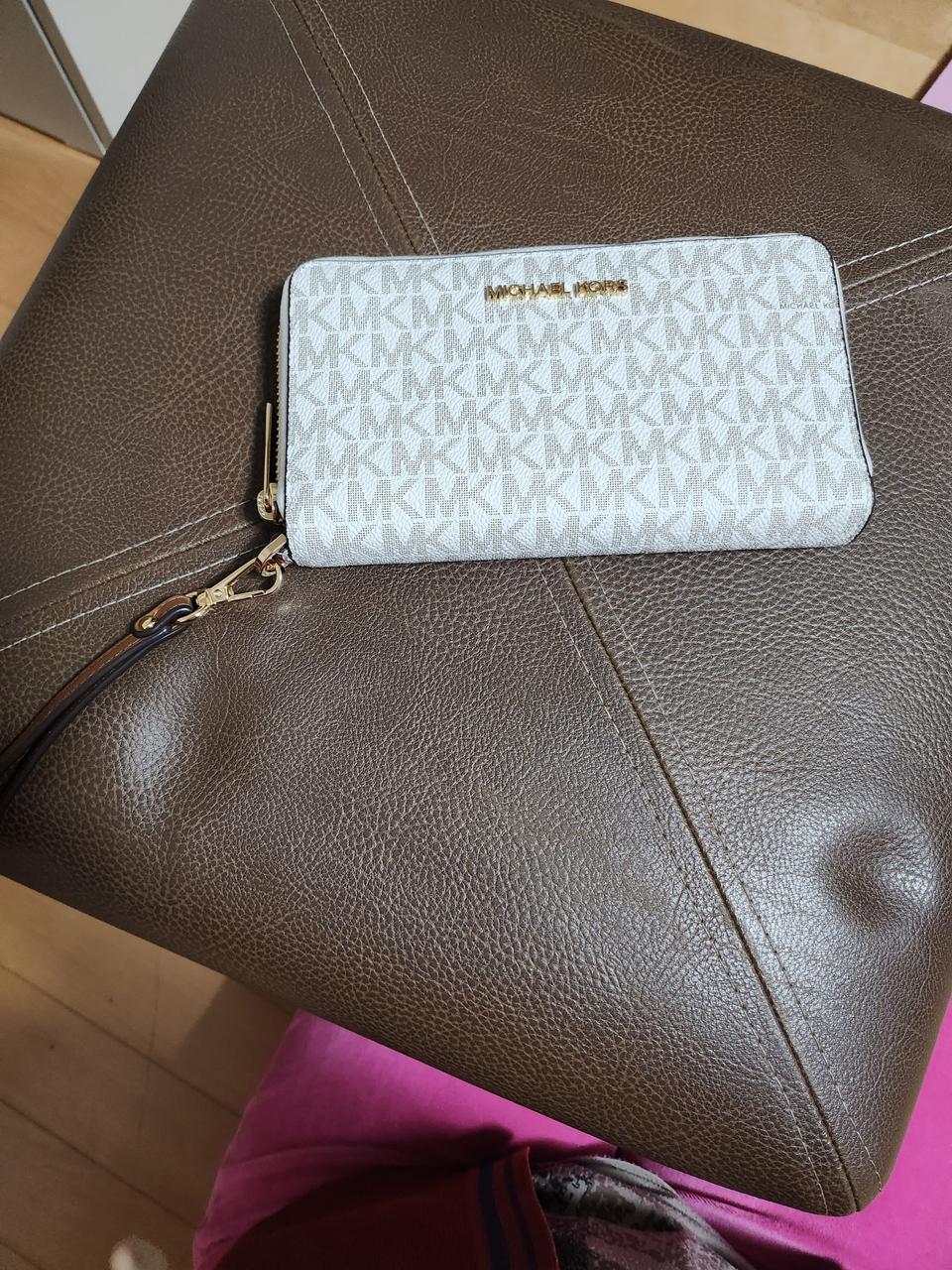 마이클코어스 장지갑 새제품 정품