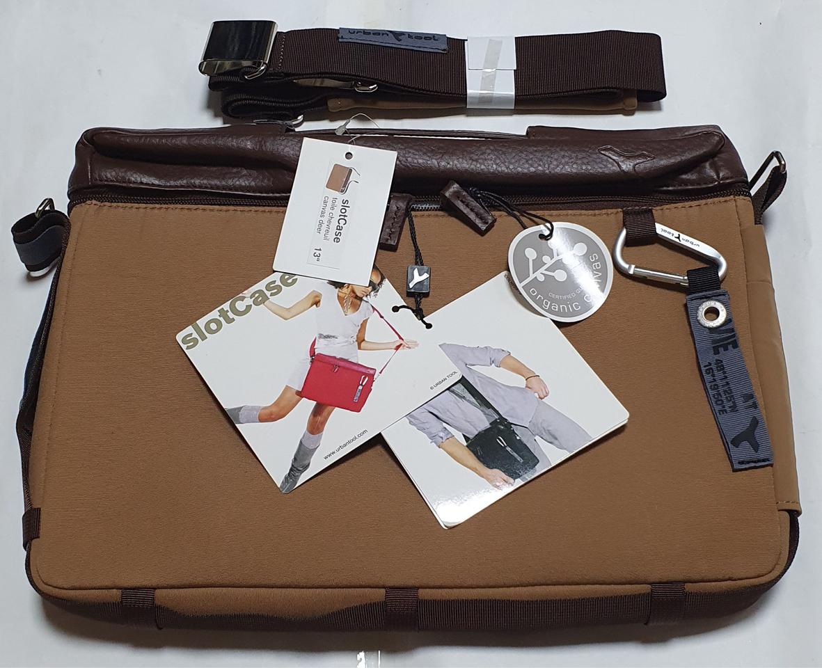 어반툴 slotCase 13.3"