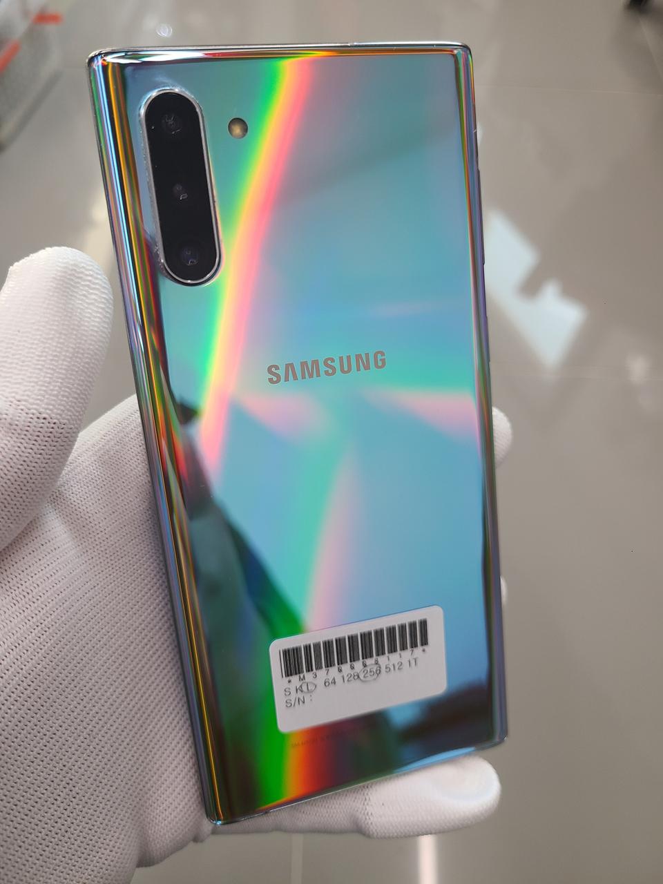 갤럭시 노트10 256기가 글로우 팝니다.