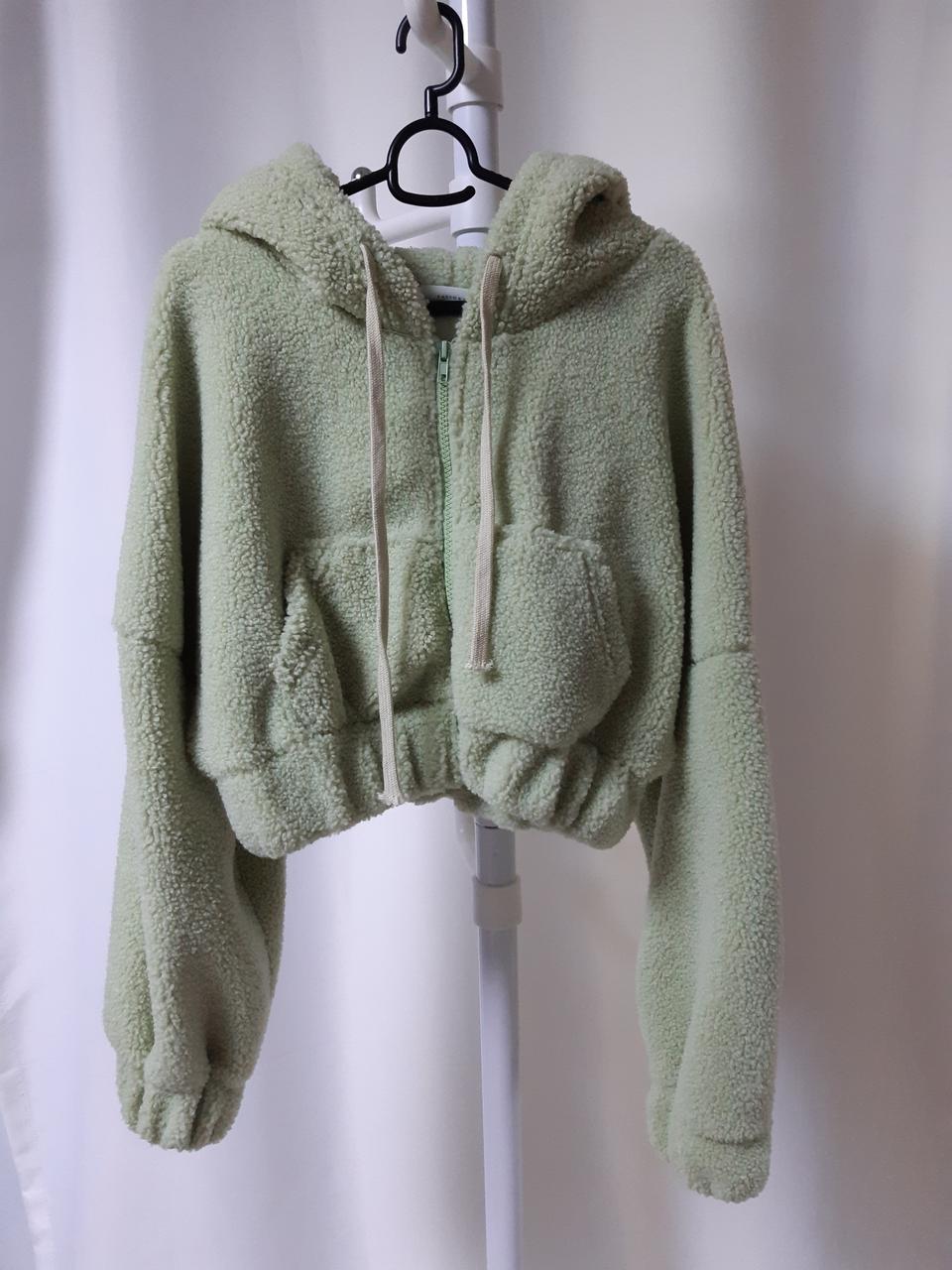 메로나 크롭 뽀글이