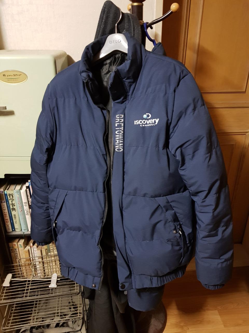 디스커버리 남성 겨울 패딩 팝니다