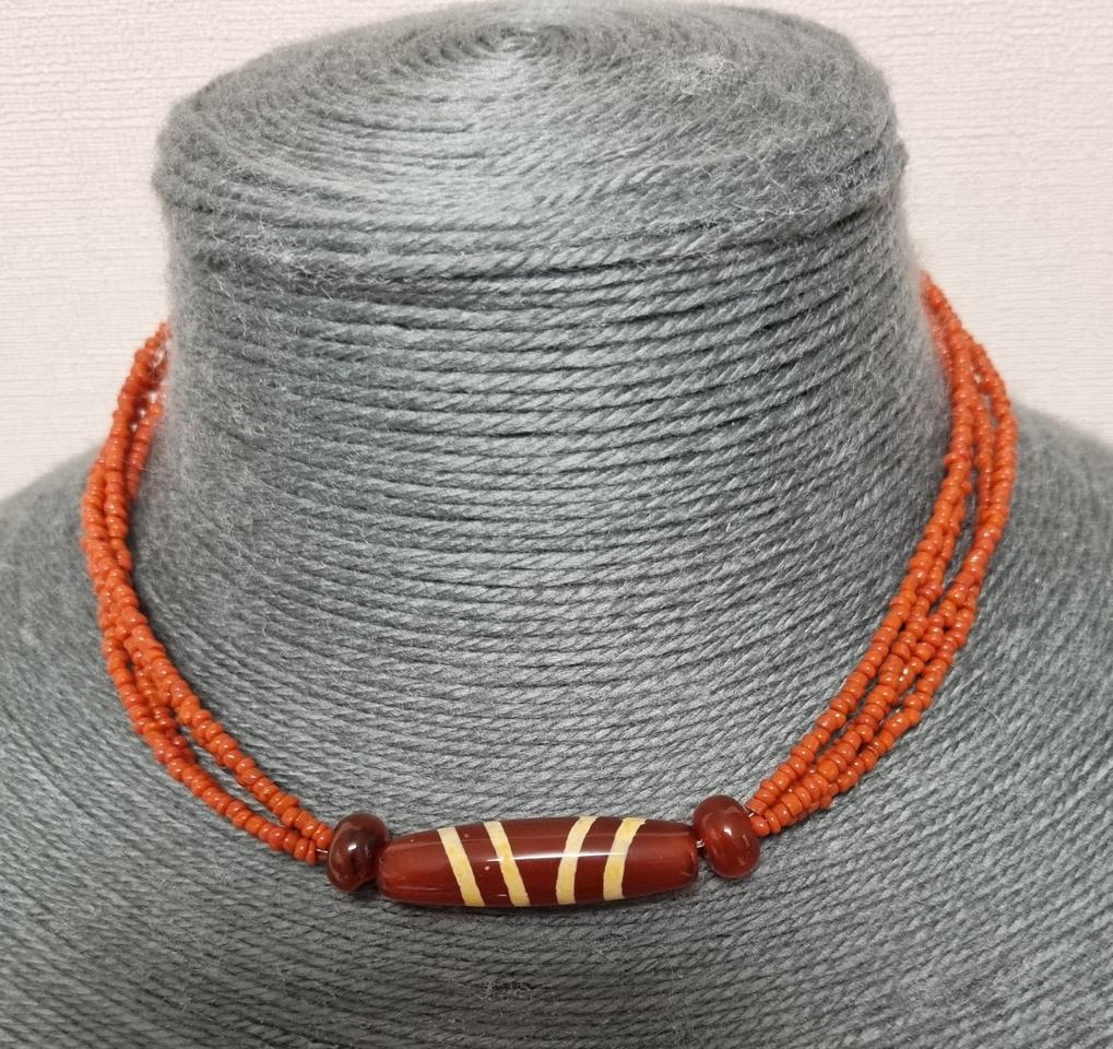 티벳선천주와 산호목걸이