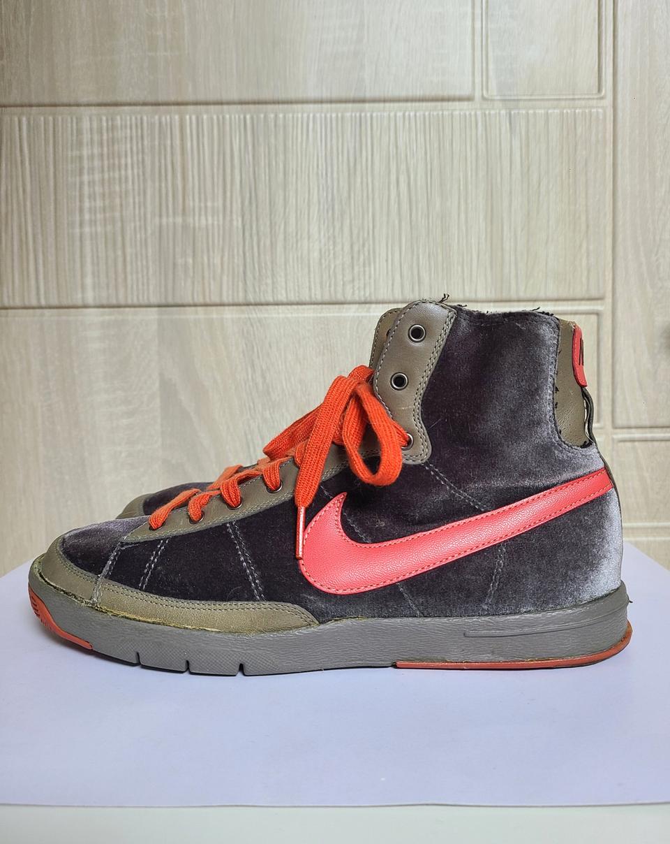 나이키 벨벳 하이탑