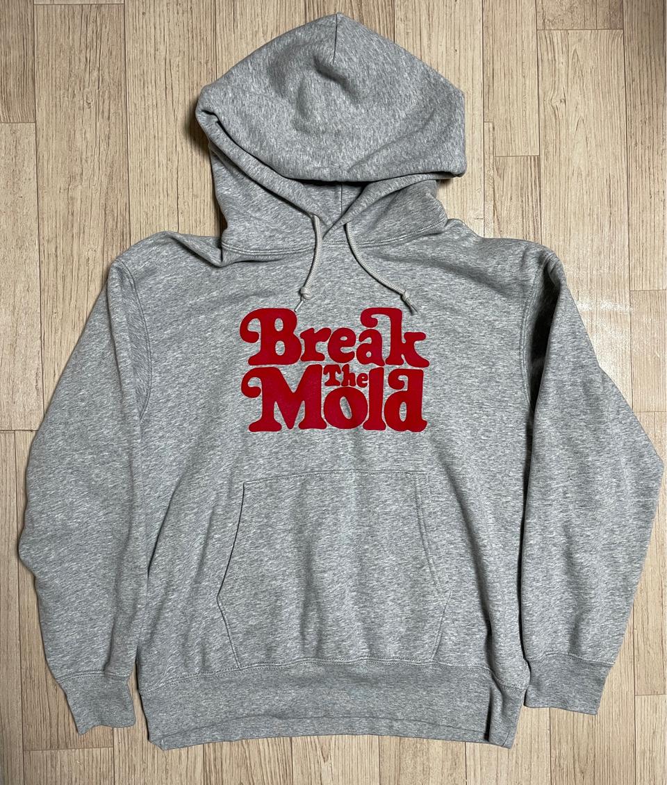 유니클로 베르디 콜라보 후드티 L 100