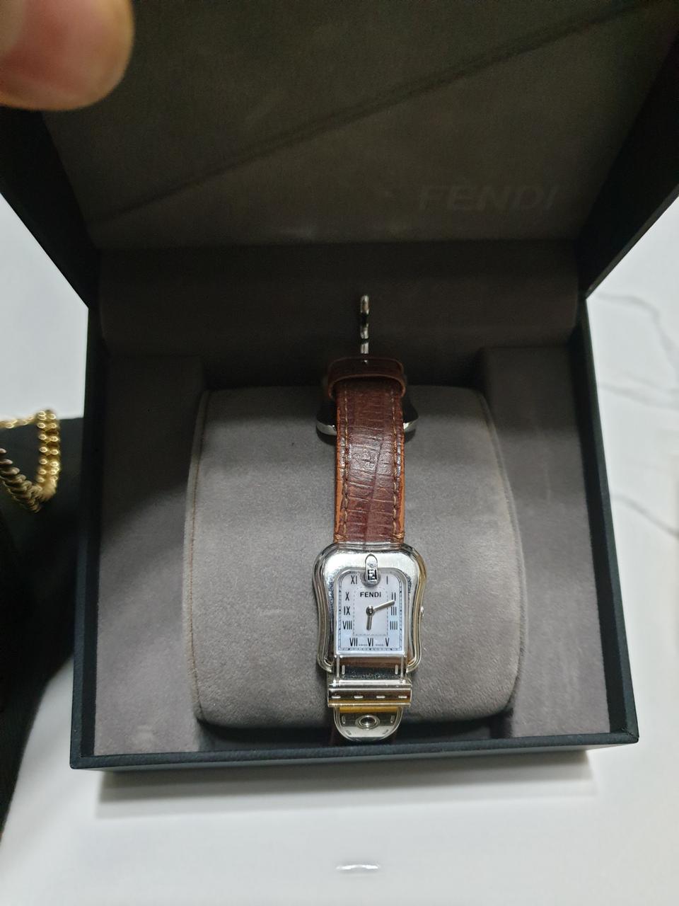 펜디시계 정품 김연아시계