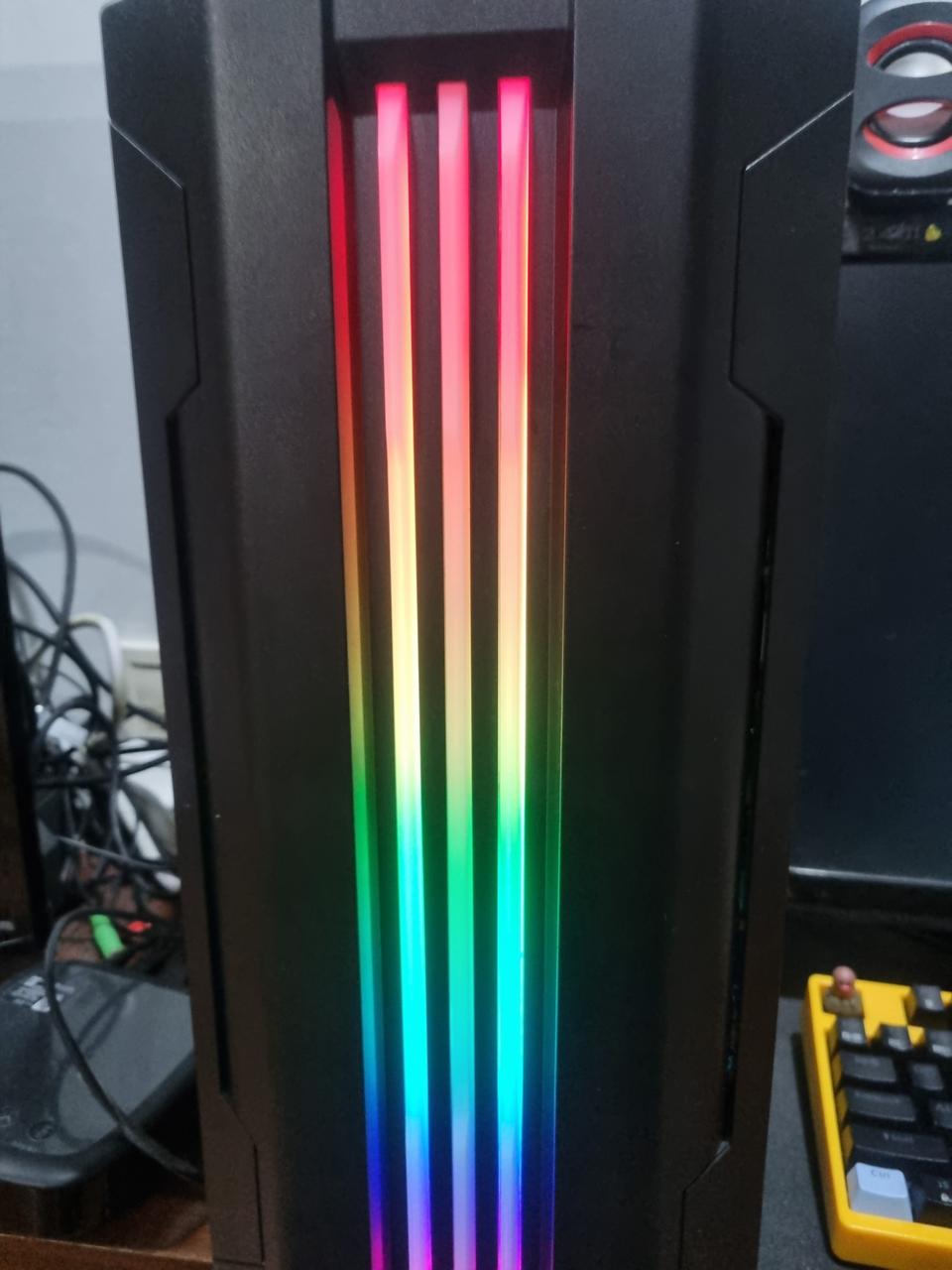 감성 RGB 컴퓨터 본체 팝니다!