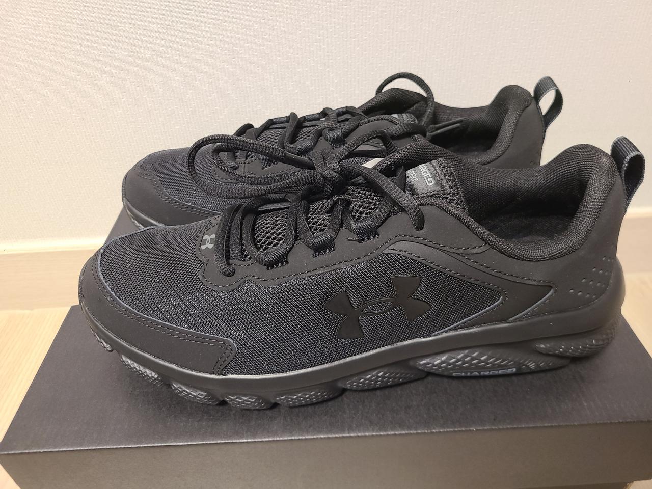 언더아머 새상품 신발 280