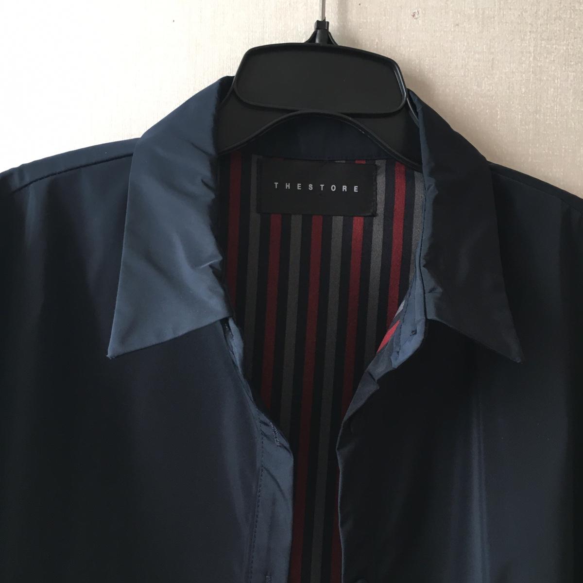 더스토어 트렌치코트