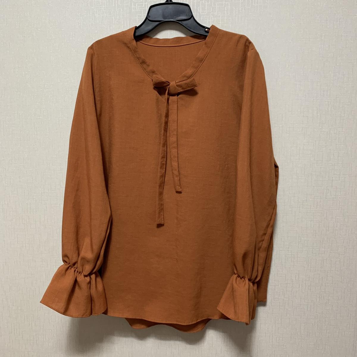 감색/주황색 블라우스