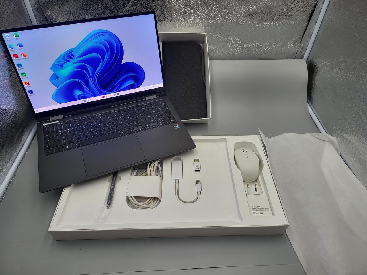 삼성 갤럭시북2 360 15인치 12세대 !7/램16/SSD512 풀박스