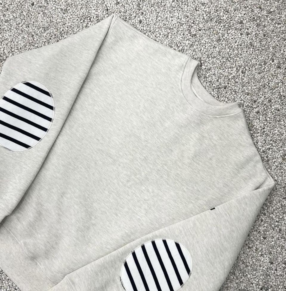 세인트제임스 오트밀 맨투맨 봉봉엘보패치