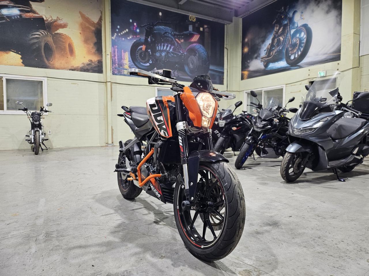 16년형 KTM 듀크125 2만9천KM 차량 판매