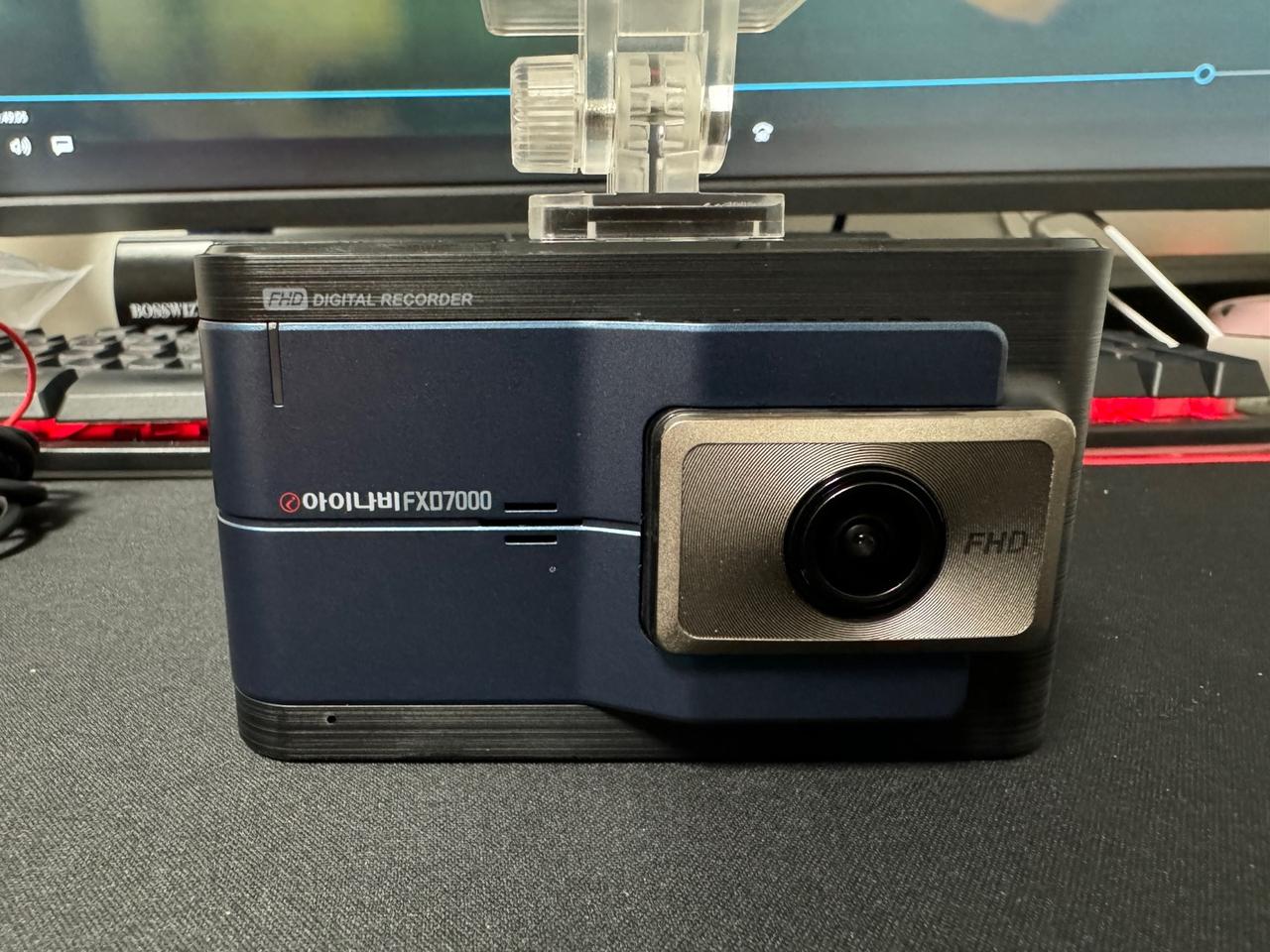 블랙박스 2채널 아이나비 FXD7000 FHD 32GB 팝니다. 1912