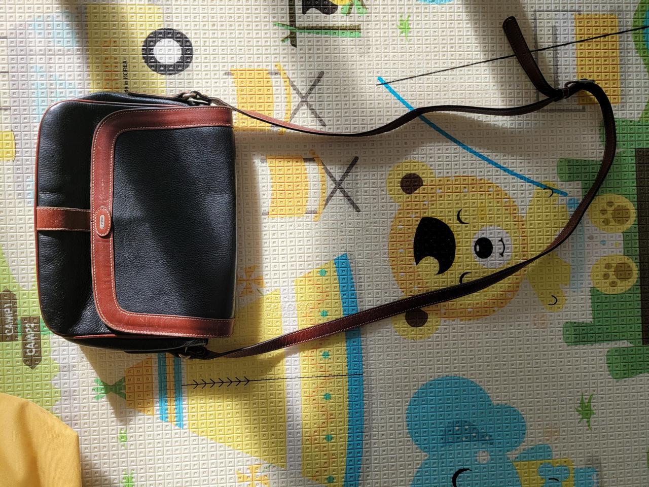 정품 발리 여성용 올가죽 크로스백