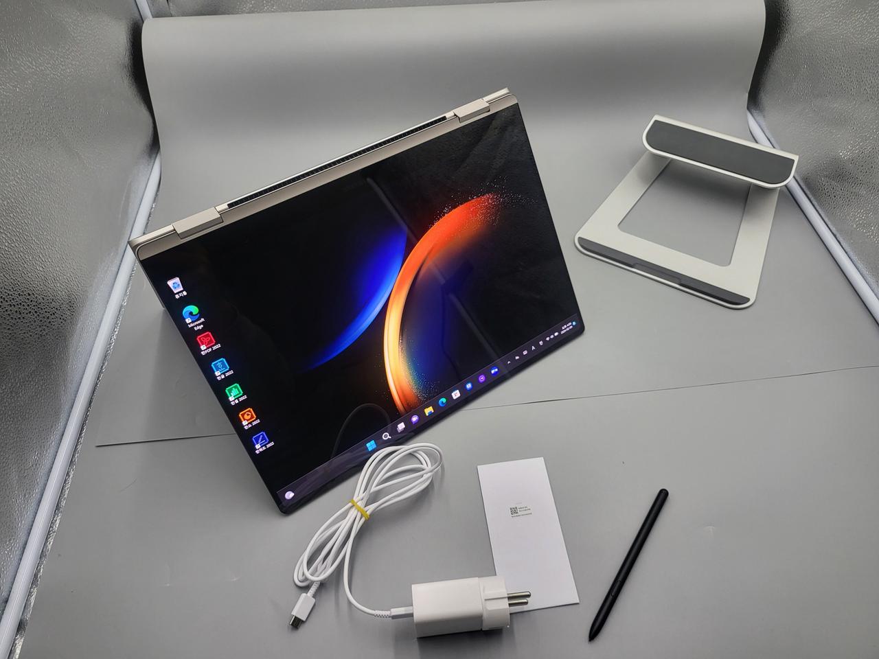 삼성 갤럭시북3 360 16인치 13세대 !5/램16/SSD512 A급