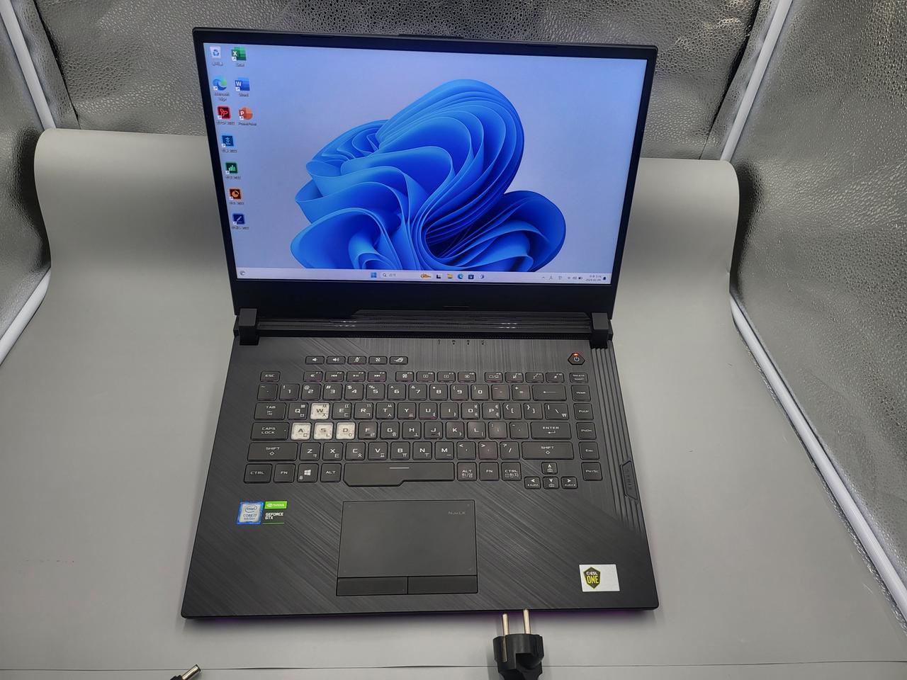 게이밍노트북 아수스  15인치 9세대 !7/32/512/GTX1660TI