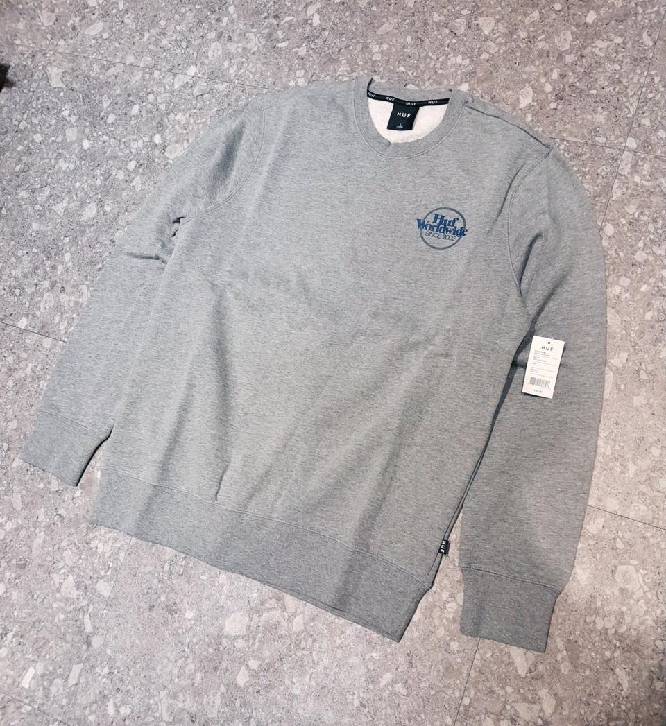 (새상품) 허프 맨투맨 그레이 (M)