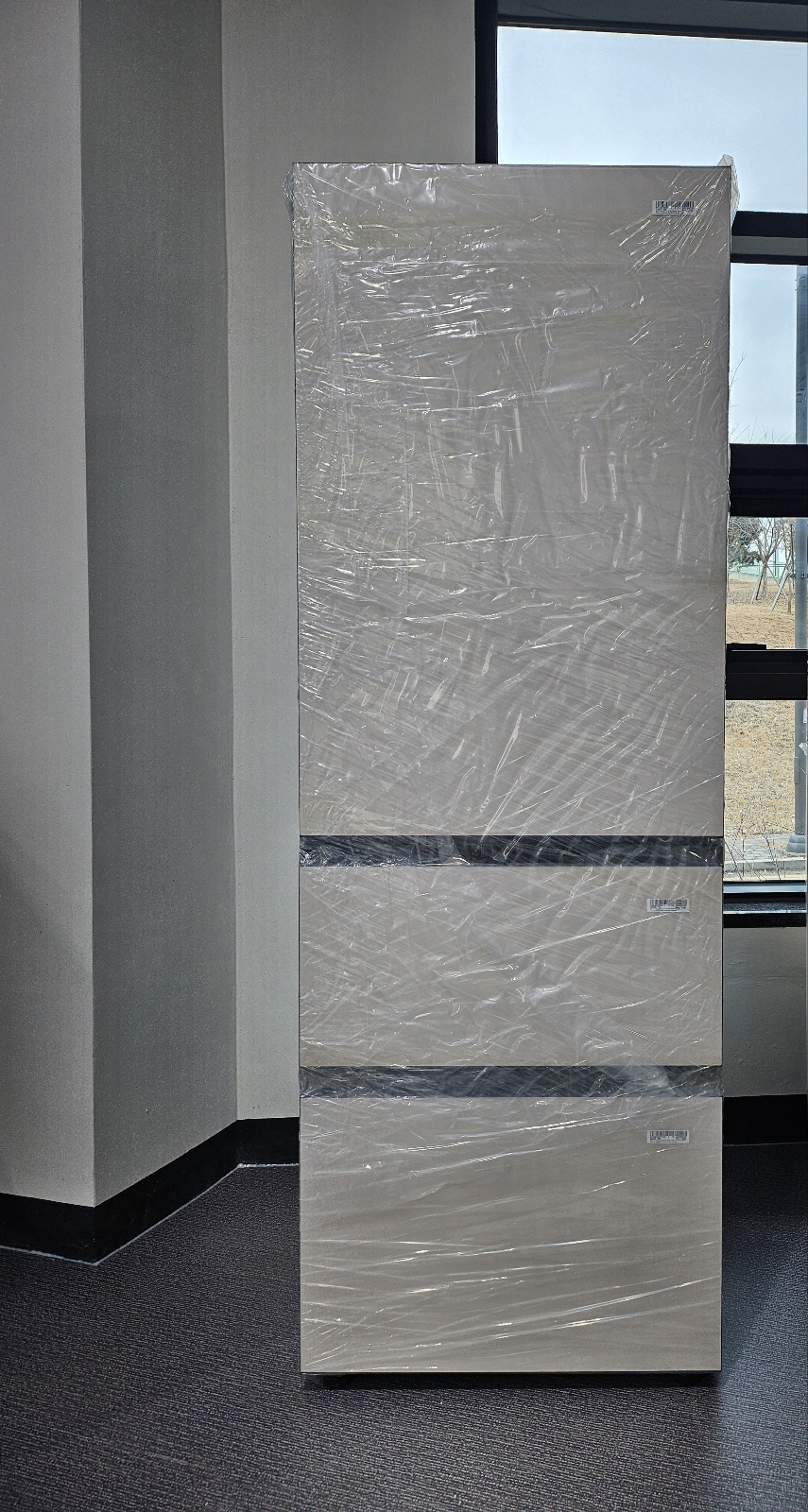 LG 오브제 김치냉장고 Z333GBB152 팝니다.