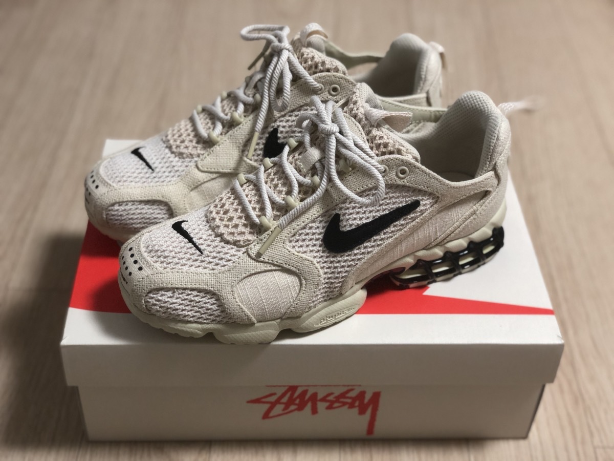 나이키 스투시 줌 스피리돈 240사이즈 한정판 팝니다.