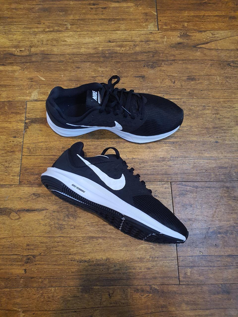 나이키 여성 런닝화 러닝화 245