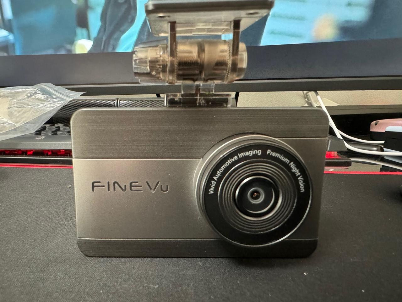 블랙박스 2채널 파인뷰 X900 Power FHD 32GB GPS 팝니다