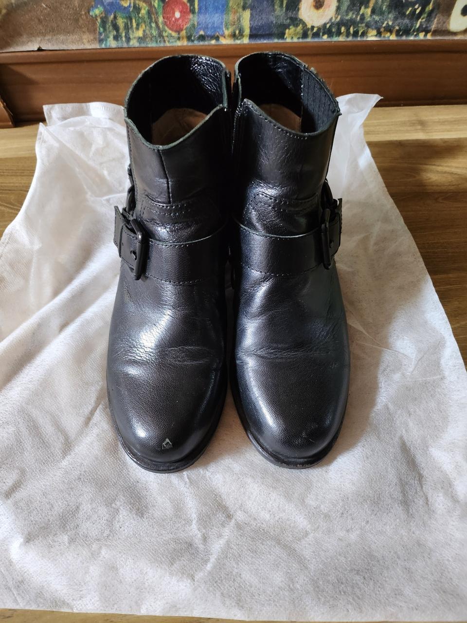 슈콤마보니 블랙부츠(택포)