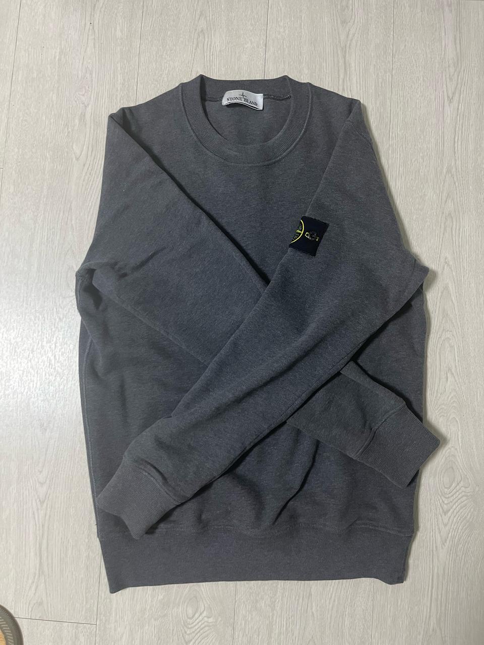 정품) 22FW 스톤아일랜드 맨투맨 S