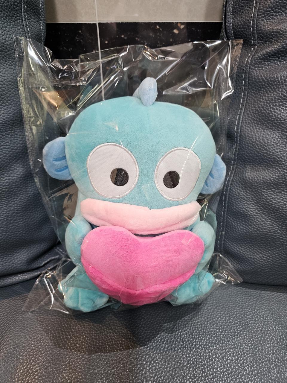 산리오 한교동 하트 중형 인형 새거 팔아요