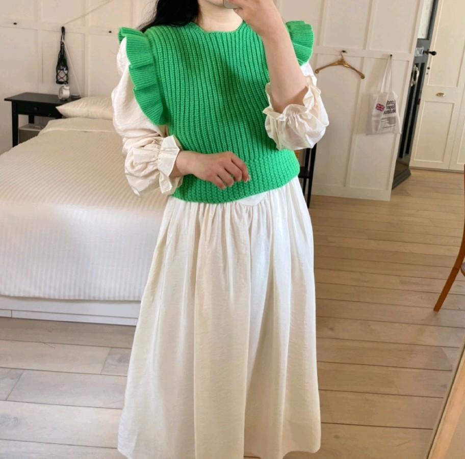 새상품) 프릴 니트 조끼