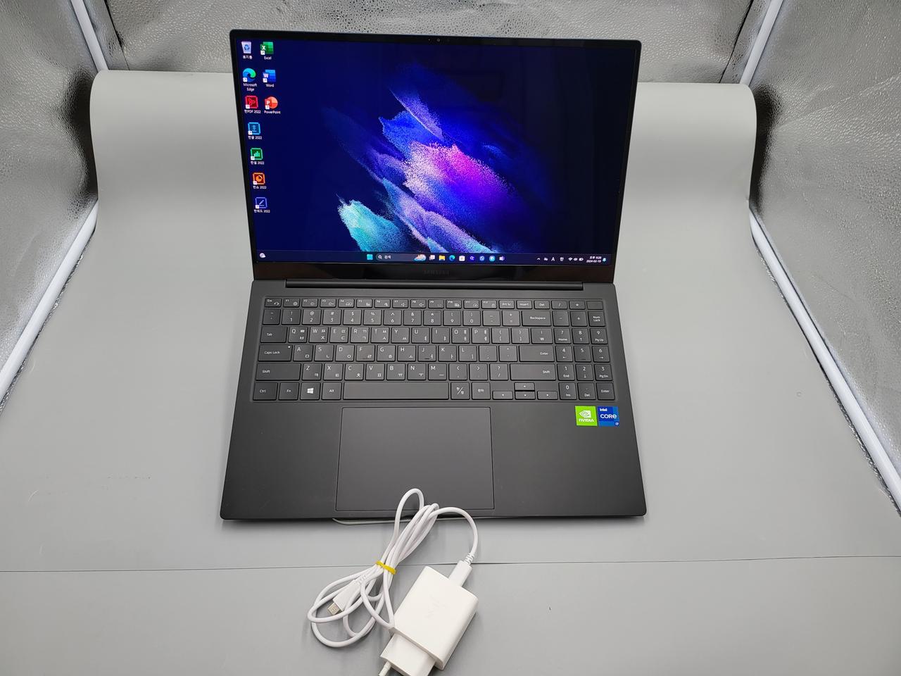 삼성 갤럭시북 프로 15인치 11세대 !7/램16/SSD512/MX450