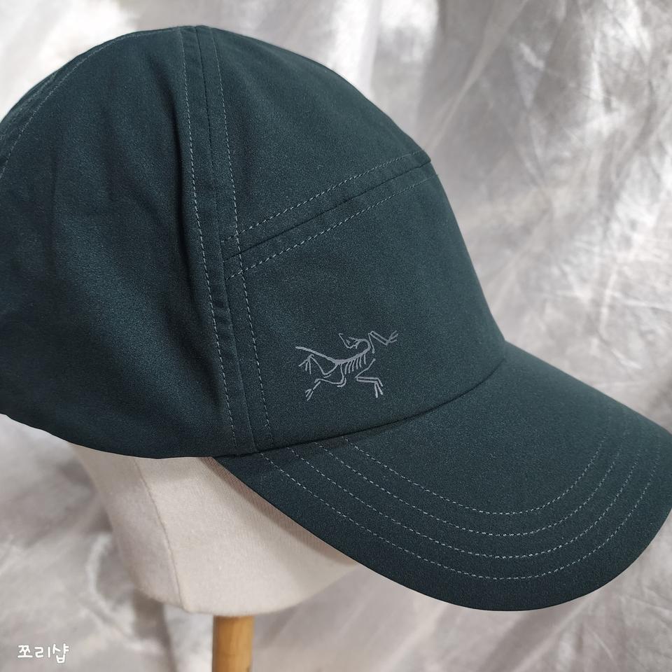 아크테릭스 모자 볼캡