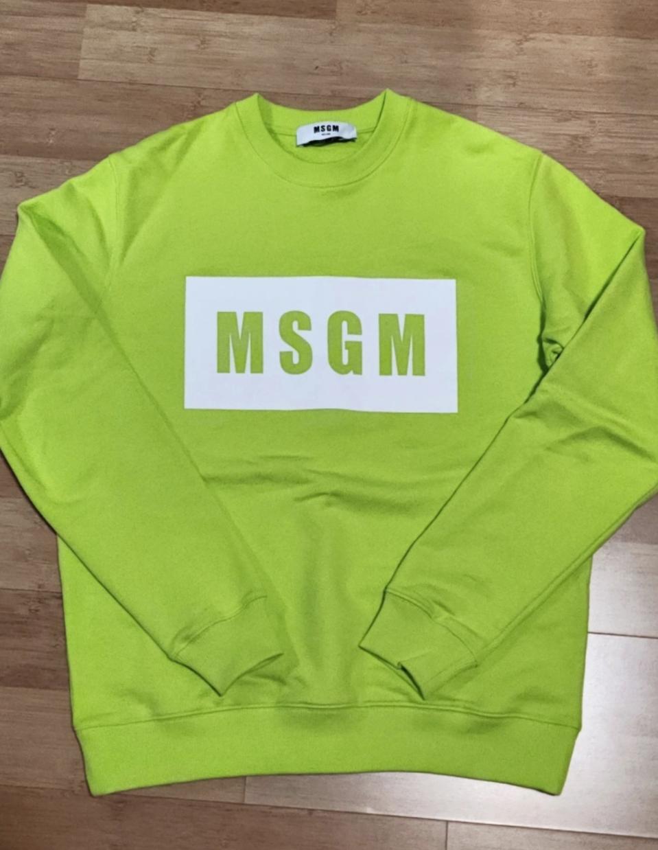 msgm 맨투맨 L 새것 15만원넘게주고삼 명품