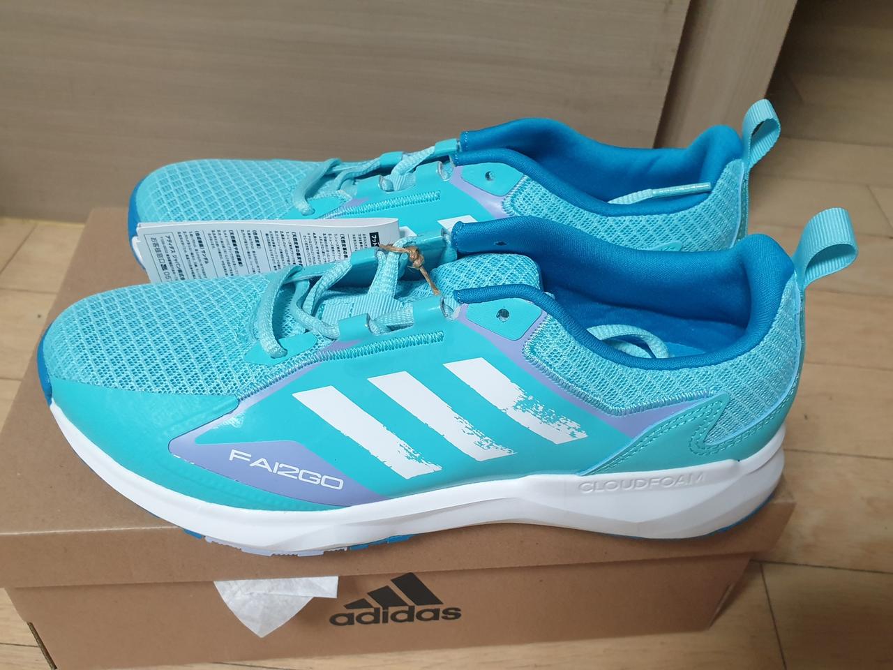 아디다스운동화 240새거