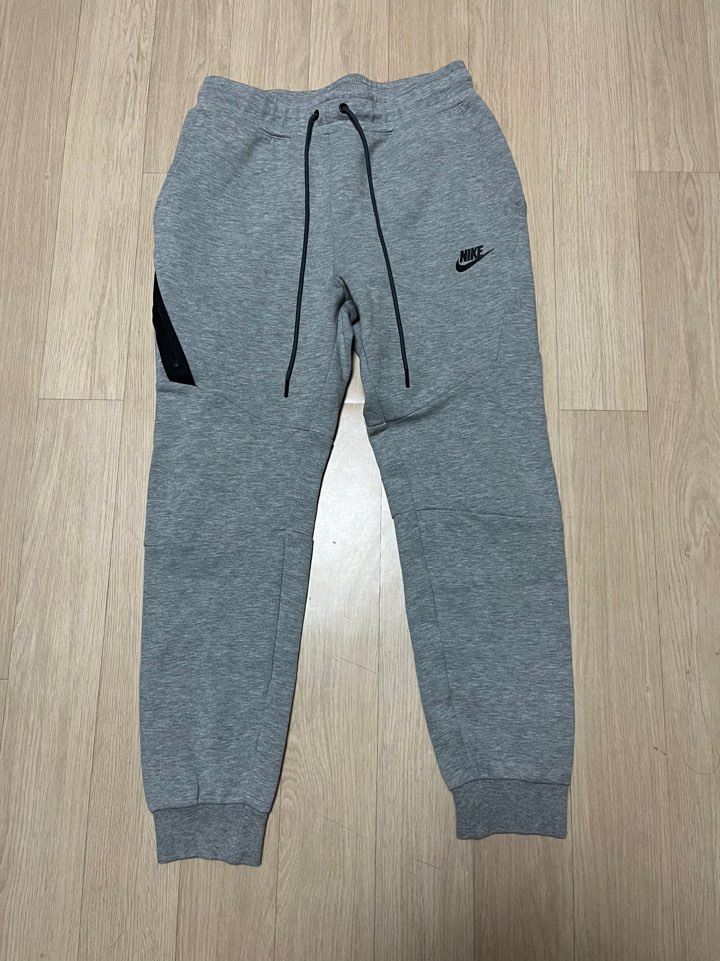 나이키 테크 플리스 조거 팬츠 [ 사이즈 S ] 팝니다