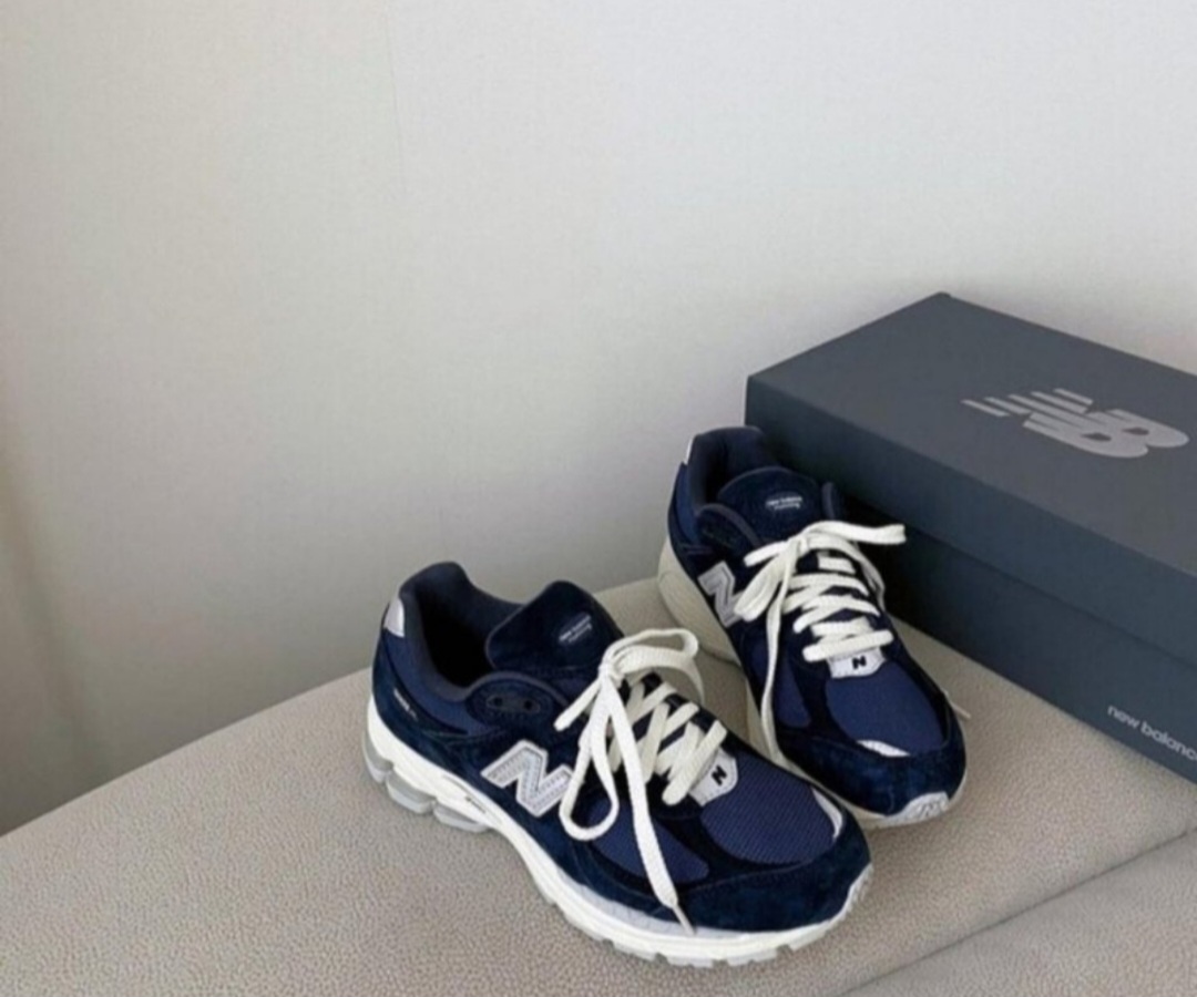 뉴발란스 225-230 / 거의 새제품! :)