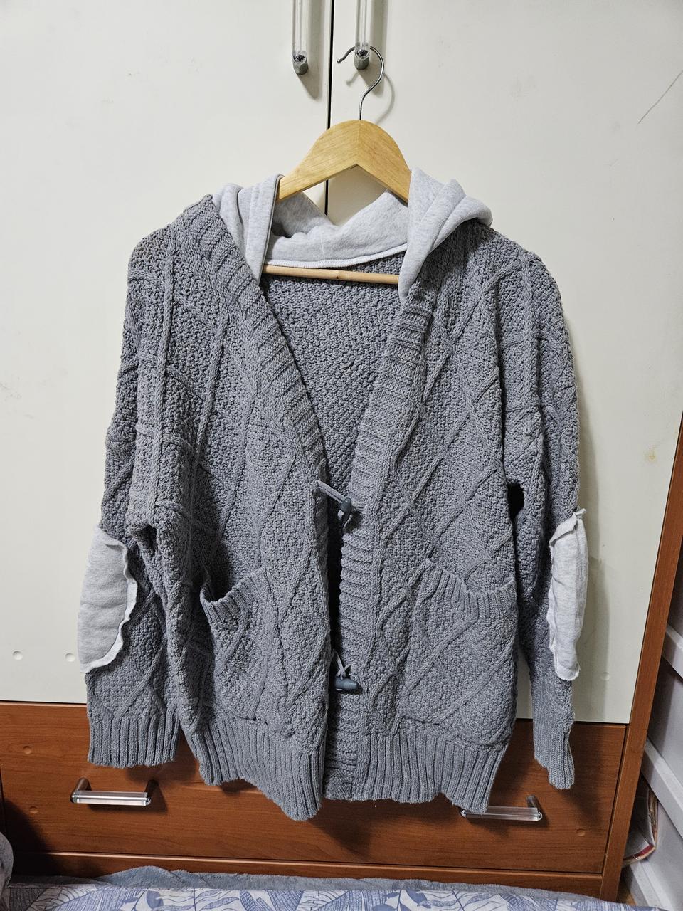 후드 가디건 새옷입니다 66,77