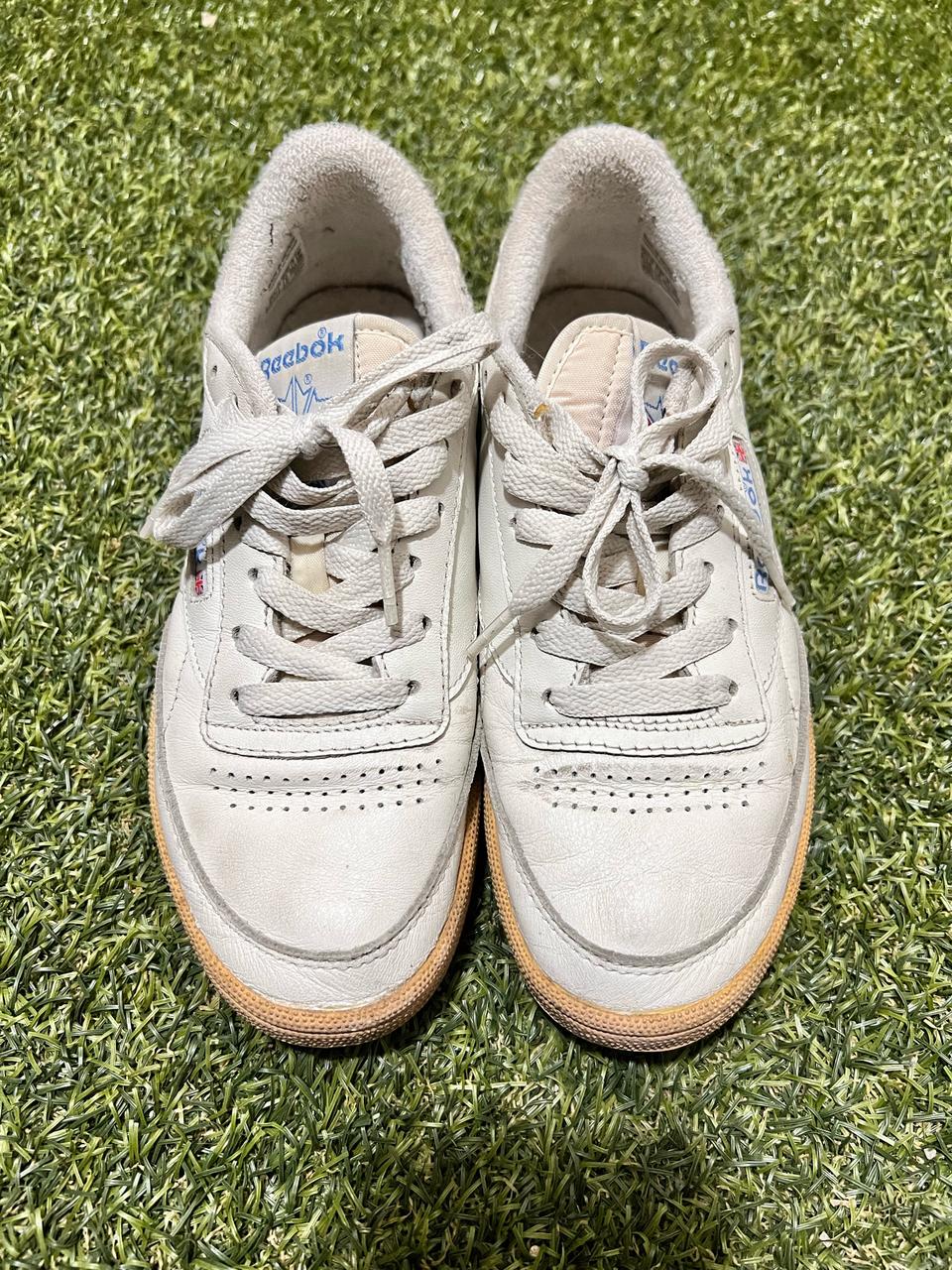 리복 클럽 C 85 빈티지 스니커즈 235mm