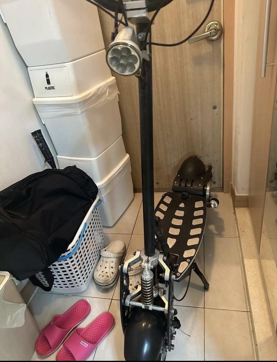 우버스쿠터1600w납산배터리 전동킥보드