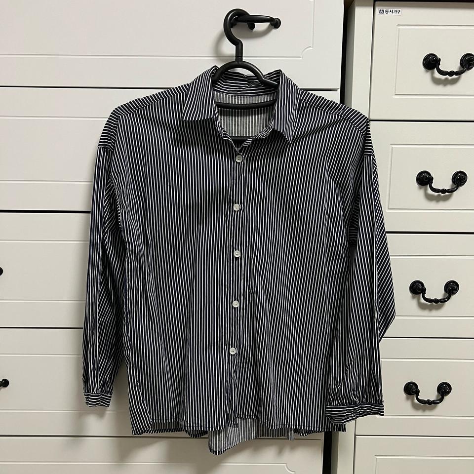 스트라이프 셔츠 네이비