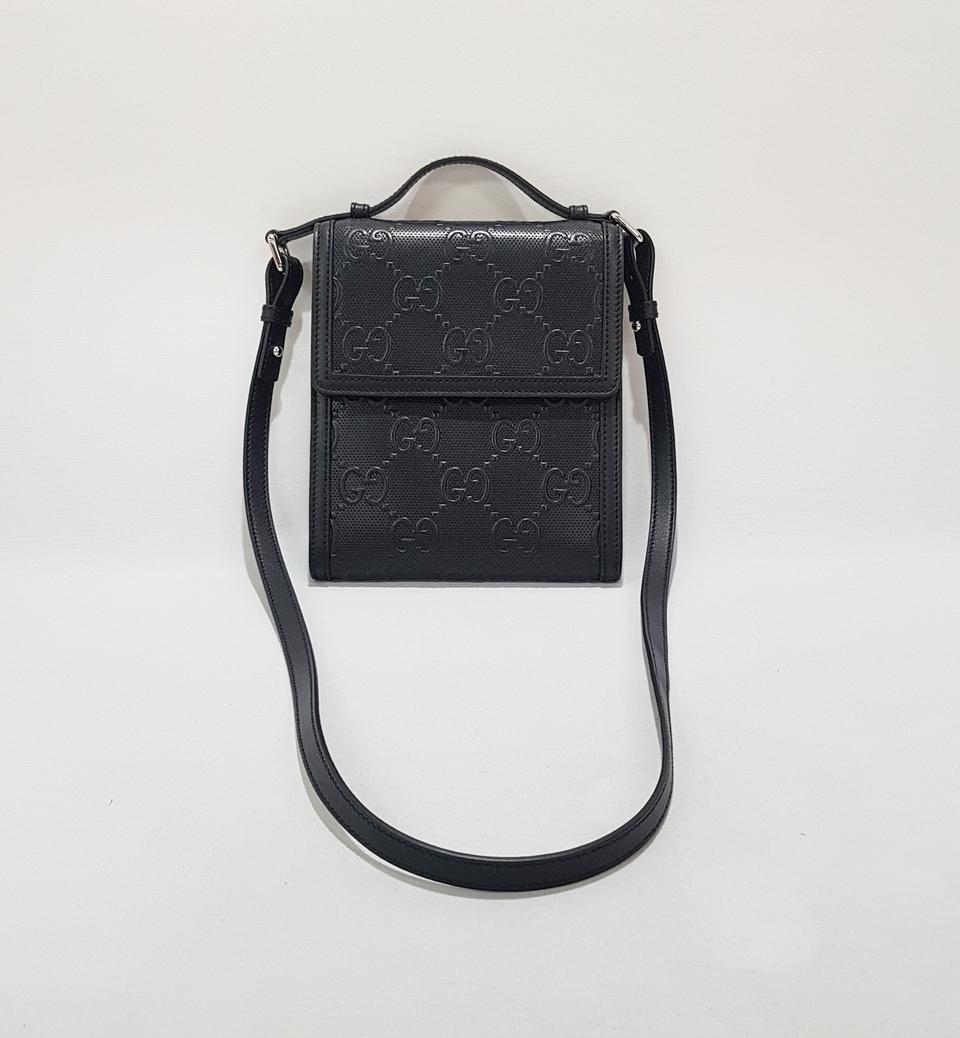 구찌 625782 GG 엠보스 크로스백